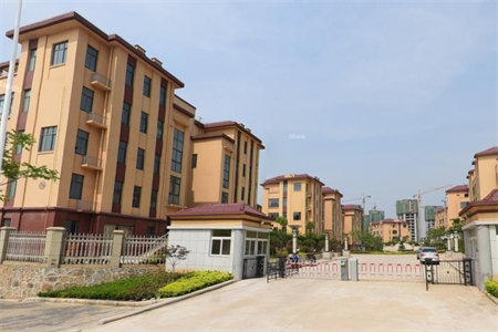 东升龙华园C区123平套三带车库87.8万