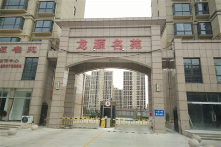 经典套三，，卫生间带窗，南北通透